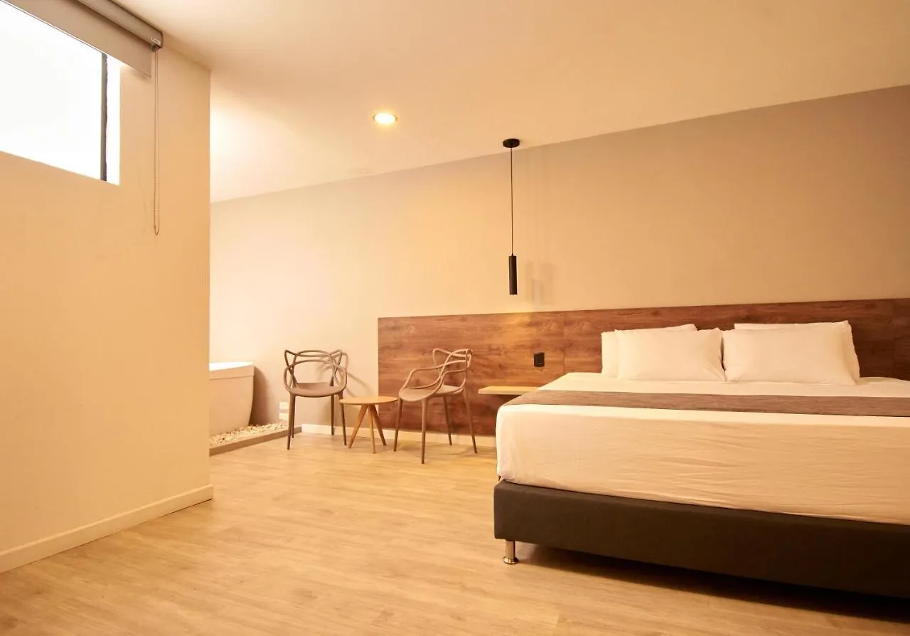 מדיין Fence By Bernalo Hotels