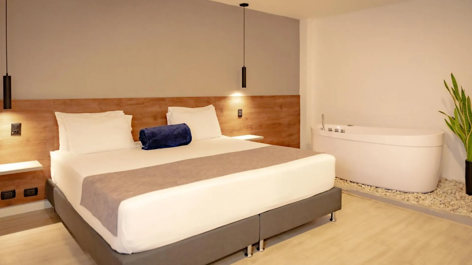 ***  מדיין Fence By Bernalo Hotels קולומביה